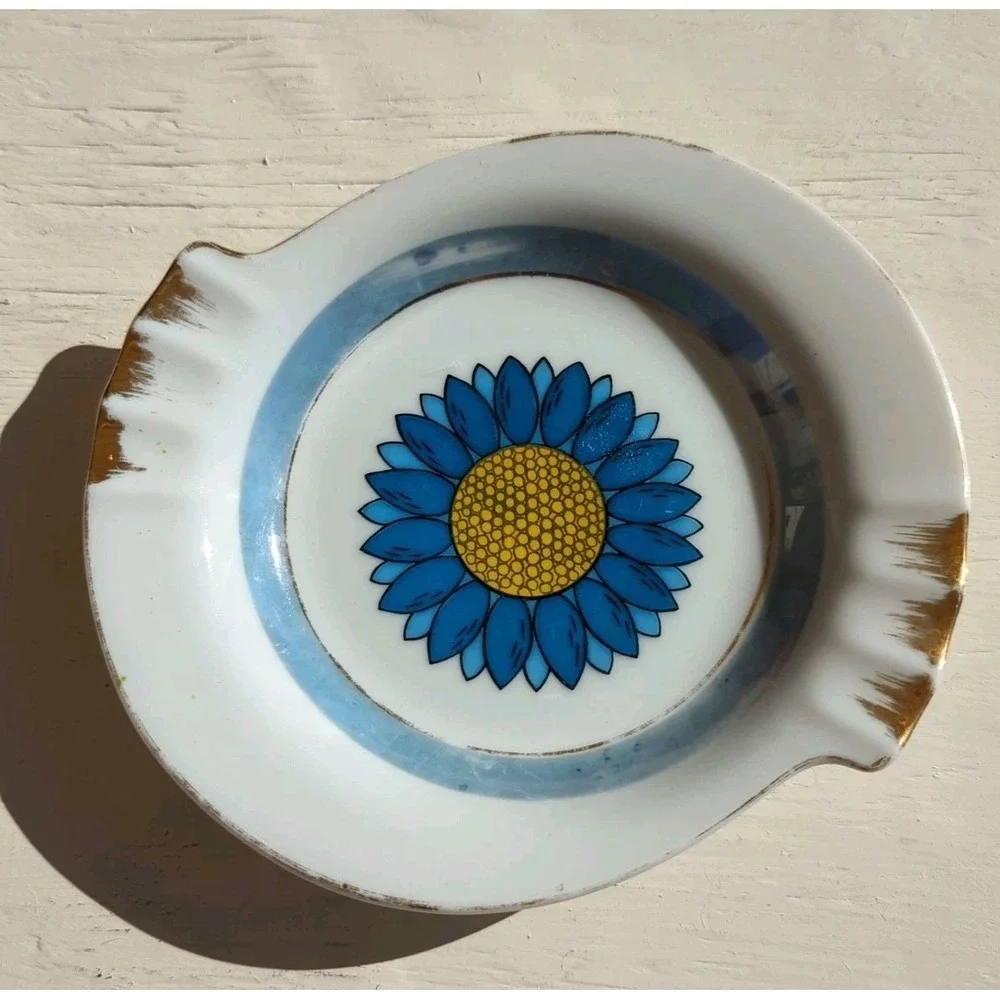 VTG‎ Sunflower Ashtray Porcelain 6.5